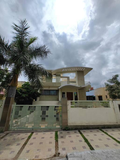Private & Elegant 3Bhk Villa, Hillside Hideaway, 10 Mins From Mh Bus Stand Aurangabad  Exterior foto